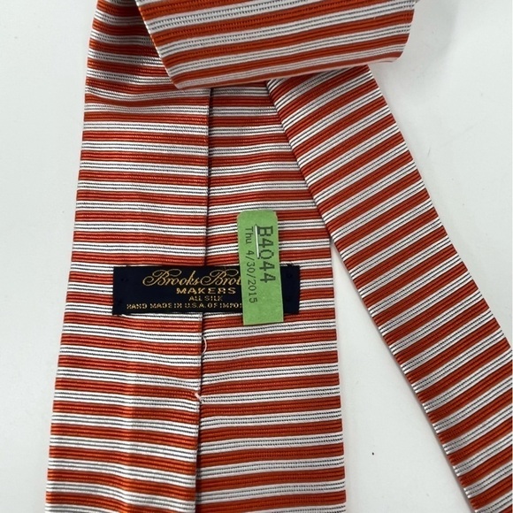 Brooks Brothers 100% silk tie - Picture 4 of 5